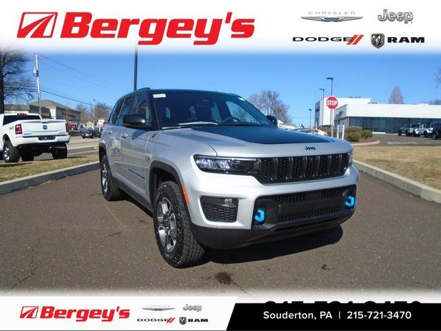 2023 Jeep Grand Cherokee 4xe Trailhawk