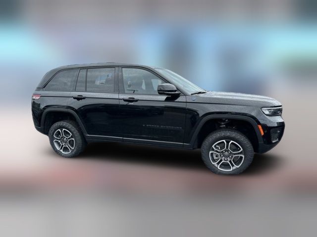 2023 Jeep Grand Cherokee 4xe Trailhawk
