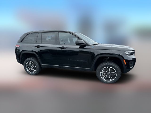 2023 Jeep Grand Cherokee 4xe Trailhawk