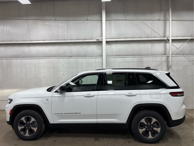 2023 Jeep Grand Cherokee 4xe Base