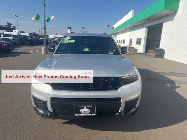 2023 Jeep Grand Cherokee L Altitude