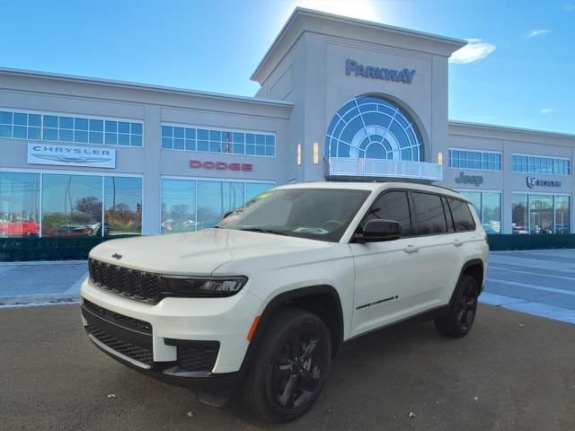 2023 Jeep Grand Cherokee L Altitude