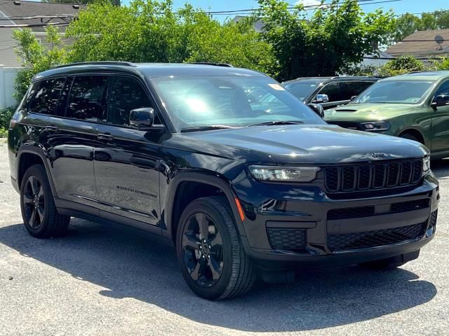 2023 Jeep Grand Cherokee L Altitude