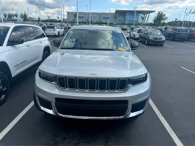 2023 Jeep Grand Cherokee L Laredo