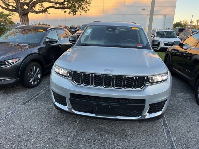 2023 Jeep Grand Cherokee L Laredo