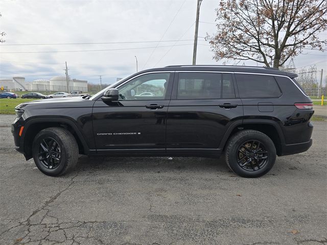 2023 Jeep Grand Cherokee L Laredo