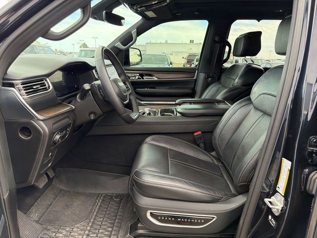 2023 Jeep Grand Wagoneer Base