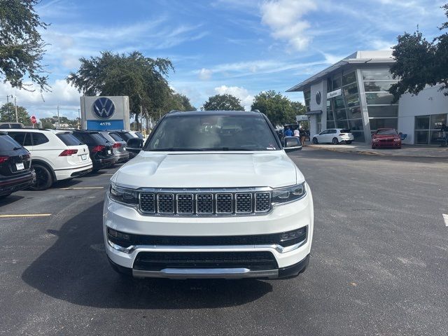 2023 Jeep Grand Wagoneer Base