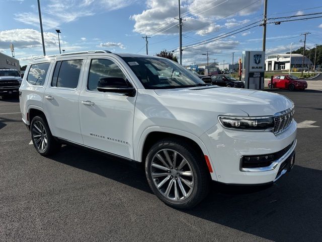 2023 Jeep Grand Wagoneer Base