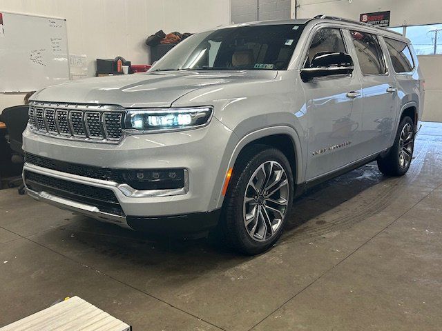 2023 Jeep Grand Wagoneer L Series III