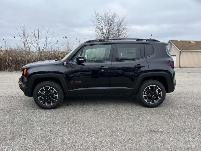 2023 Jeep Renegade Trailhawk