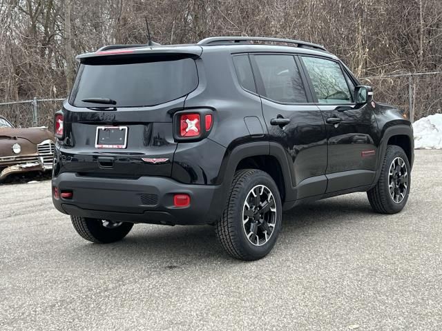 2023 Jeep Renegade Trailhawk