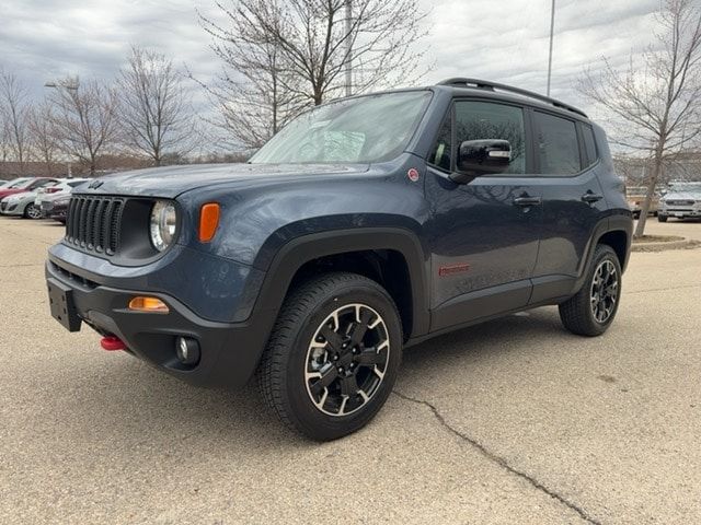 2023 Jeep Renegade Trailhawk