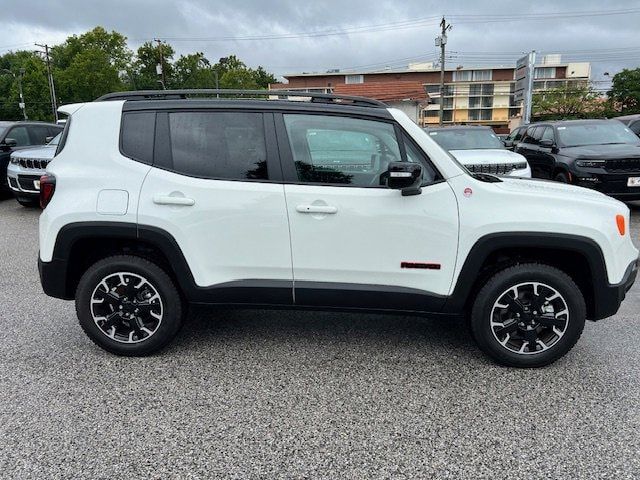 2023 Jeep Renegade Trailhawk