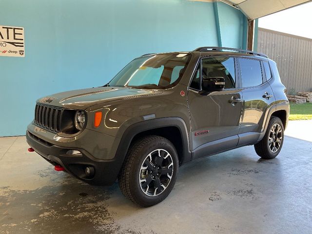 2023 Jeep Renegade Trailhawk