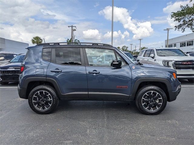 2023 Jeep Renegade Trailhawk