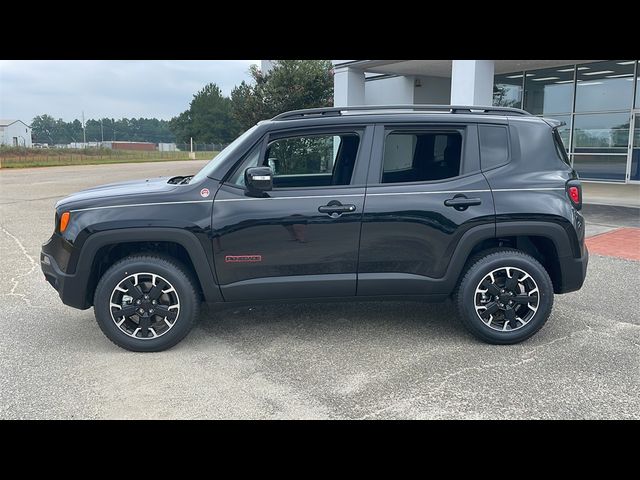 2023 Jeep Renegade Trailhawk