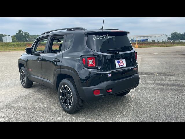 2023 Jeep Renegade Trailhawk