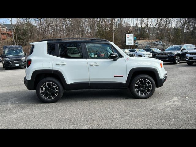 2023 Jeep Renegade Trailhawk