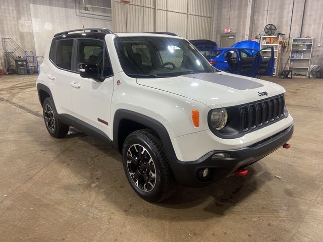 2023 Jeep Renegade Trailhawk