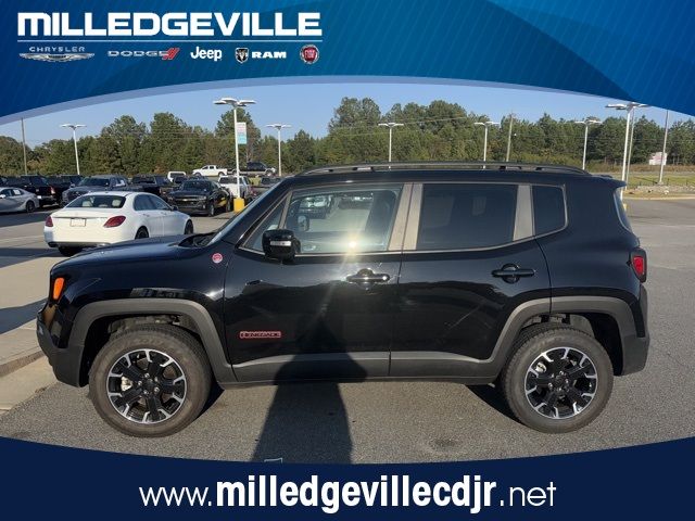 2023 Jeep Renegade Trailhawk