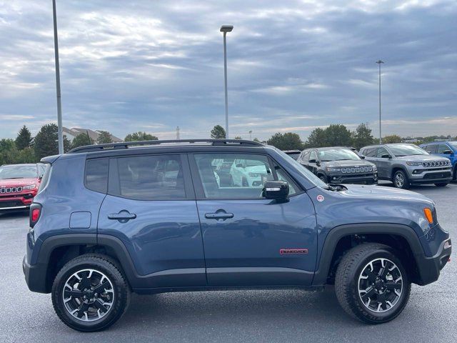 2023 Jeep Renegade Trailhawk