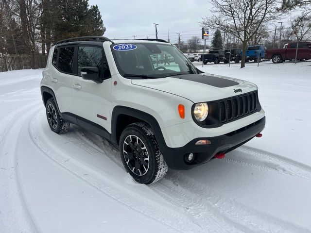 2023 Jeep Renegade Trailhawk