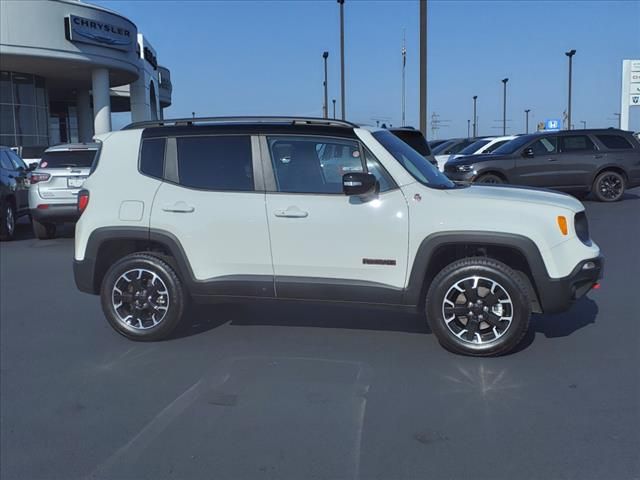 2023 Jeep Renegade Trailhawk