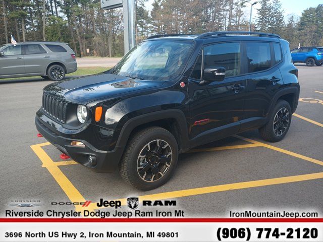 2023 Jeep Renegade Trailhawk