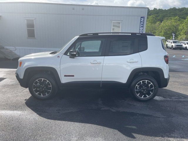 2023 Jeep Renegade Trailhawk