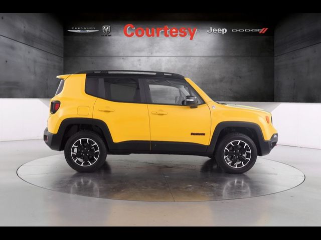 2023 Jeep Renegade Trailhawk