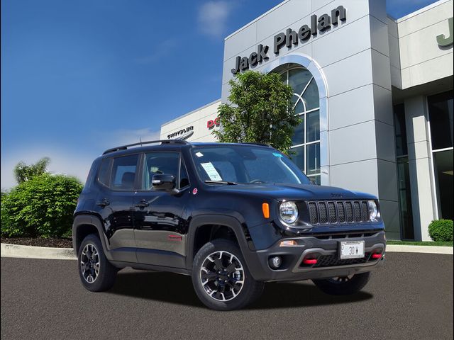 2023 Jeep Renegade Trailhawk