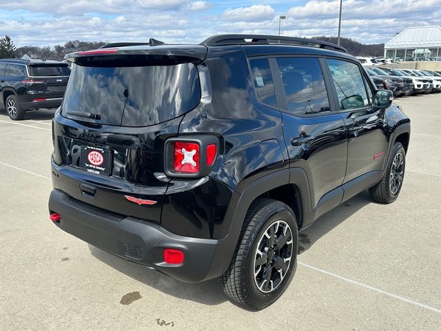 2023 Jeep Renegade Trailhawk