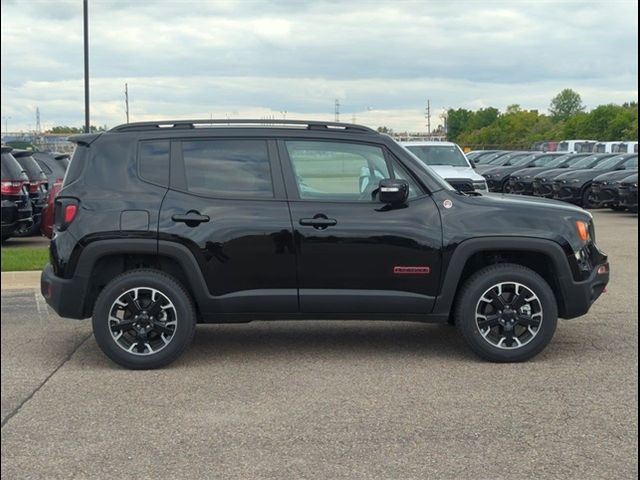 2023 Jeep Renegade Trailhawk