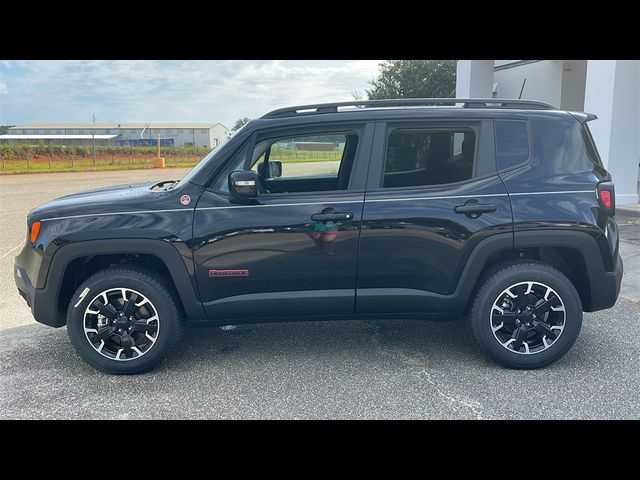 2023 Jeep Renegade Trailhawk