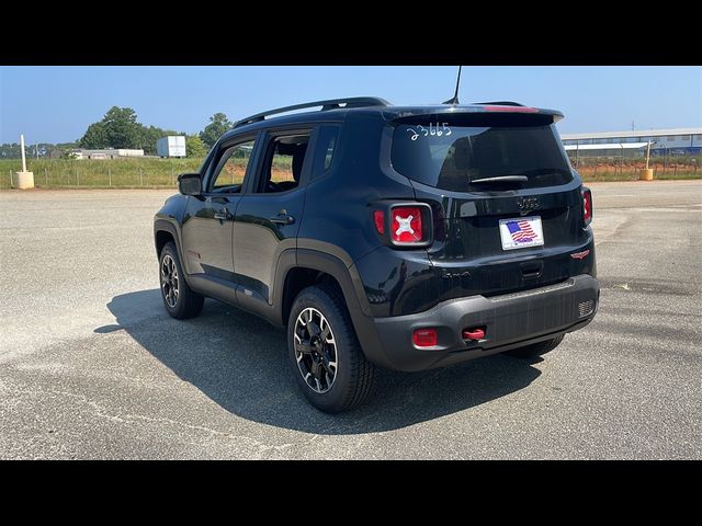 2023 Jeep Renegade Trailhawk