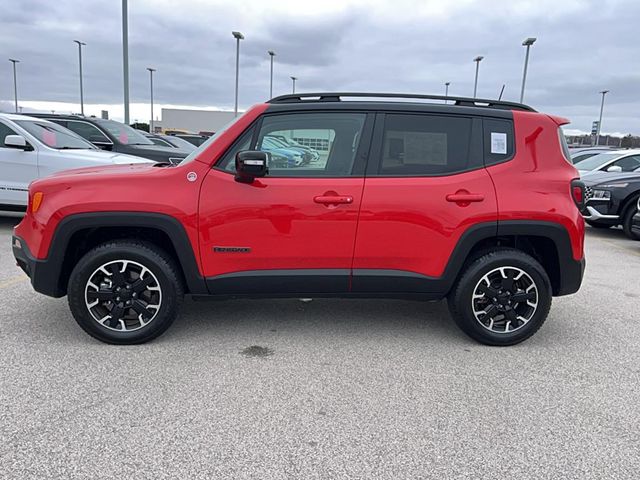 2023 Jeep Renegade Trailhawk