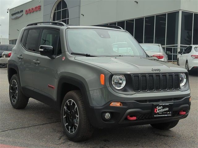 2023 Jeep Renegade Trailhawk