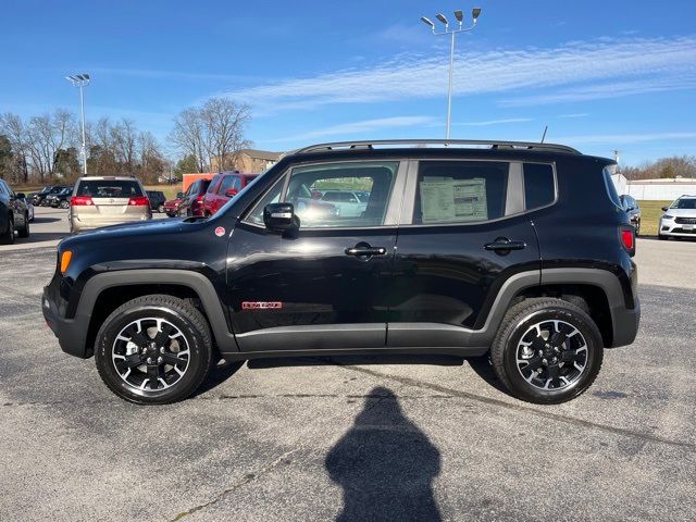 2023 Jeep Renegade Trailhawk