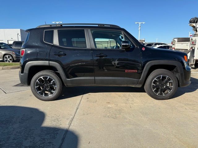 2023 Jeep Renegade Trailhawk