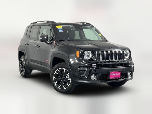 2023 Jeep Renegade Trailhawk