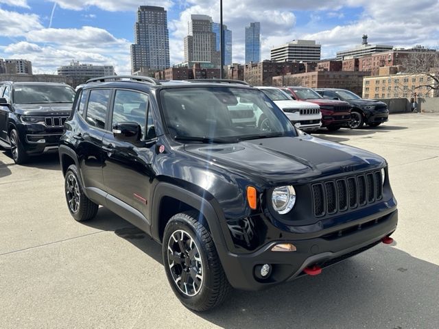 2023 Jeep Renegade Trailhawk