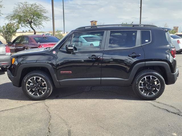 2023 Jeep Renegade Trailhawk