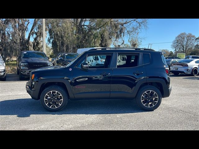 2023 Jeep Renegade Trailhawk