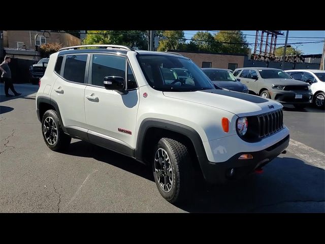 2023 Jeep Renegade Trailhawk