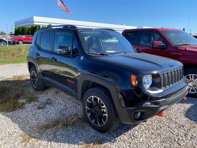 2023 Jeep Renegade Trailhawk