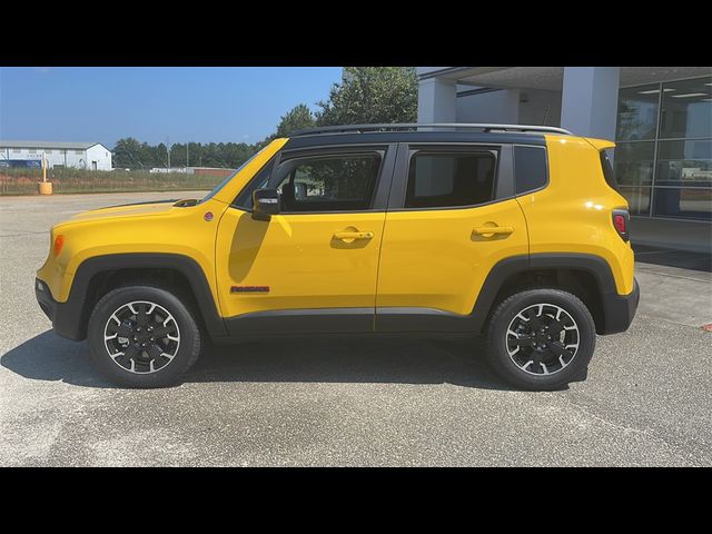 2023 Jeep Renegade Trailhawk