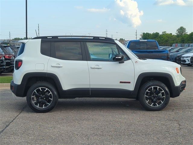 2023 Jeep Renegade Trailhawk