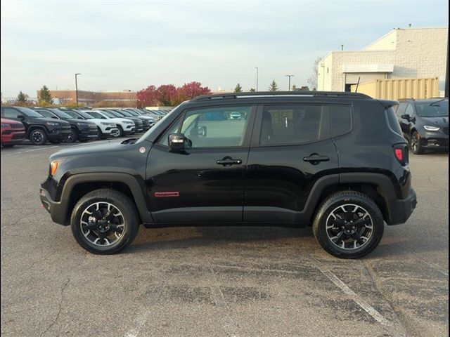 2023 Jeep Renegade Trailhawk