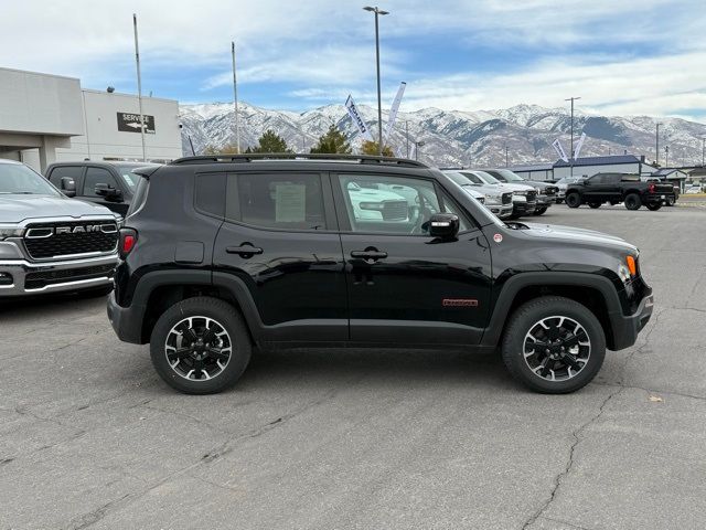 2023 Jeep Renegade Trailhawk